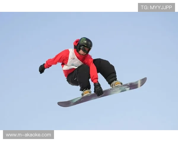 苏翊鸣冬季训练揭秘，每日加练跳跃动作